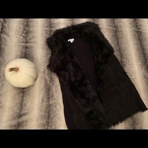 Vest with fur